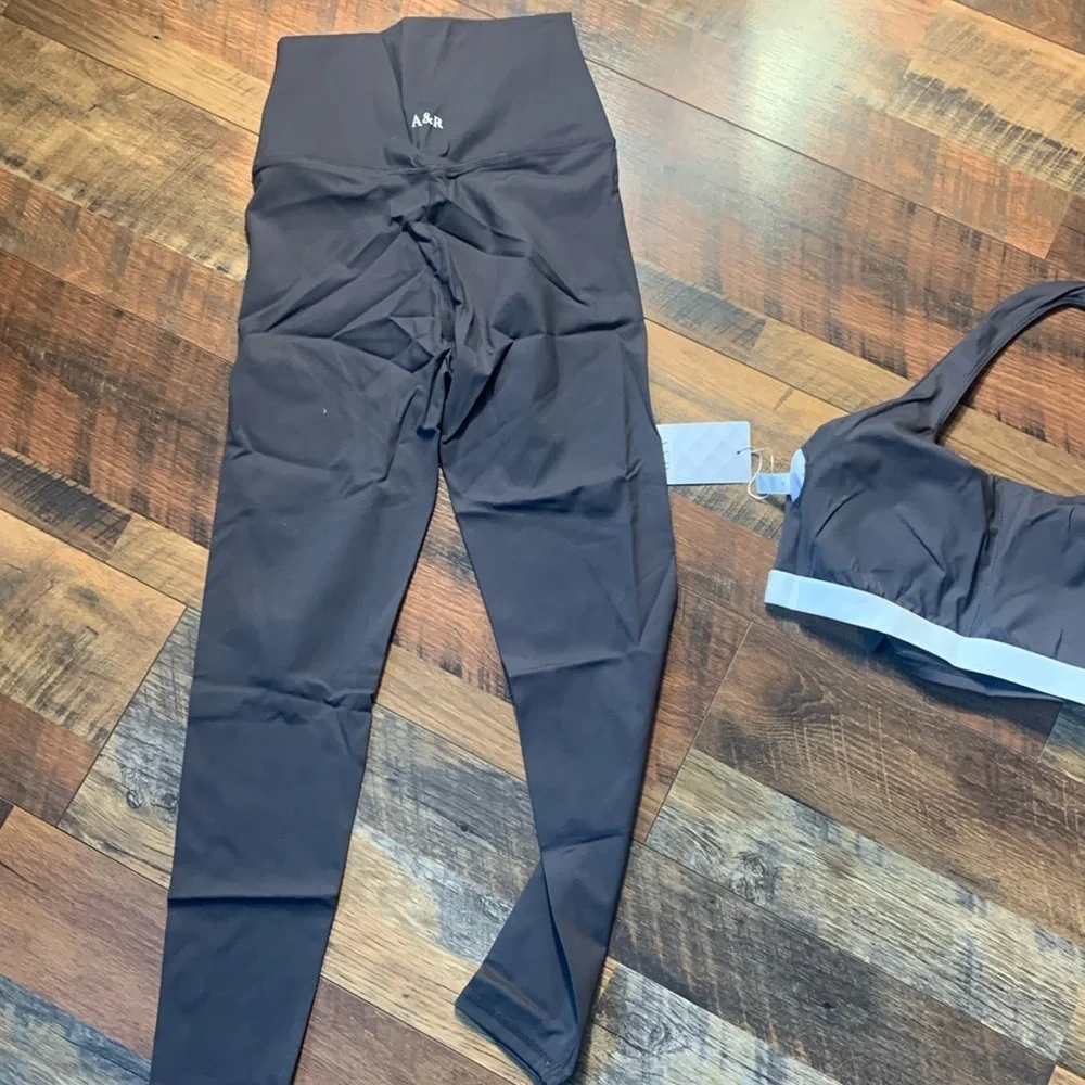 Aria’s Women’s Black/ Gray Activewear Set with Light Blue Trim NWT Sz Med-👇read - Picture 7 of 8